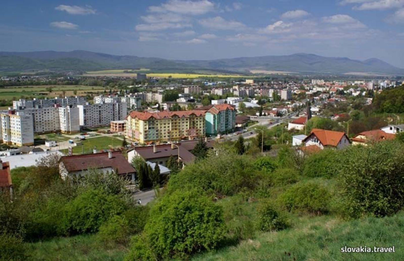 Panoráma Vranova nad Topľou a jeho obytných častí